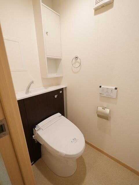 トイレ　別部屋参考写真