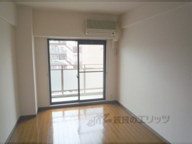 居室・リビング　居室