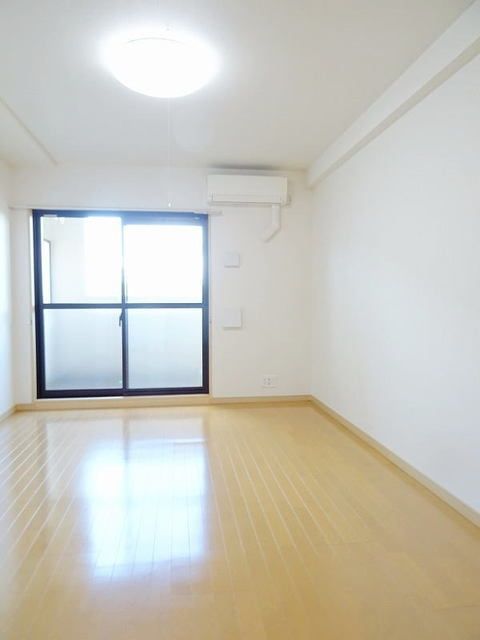 居室・リビング　☆明るい居室