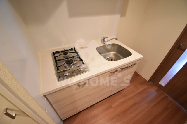 キッチン　コンパクトなキッチンで掃除もラクラク