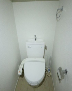 トイレ　※別部屋の参考写真です。