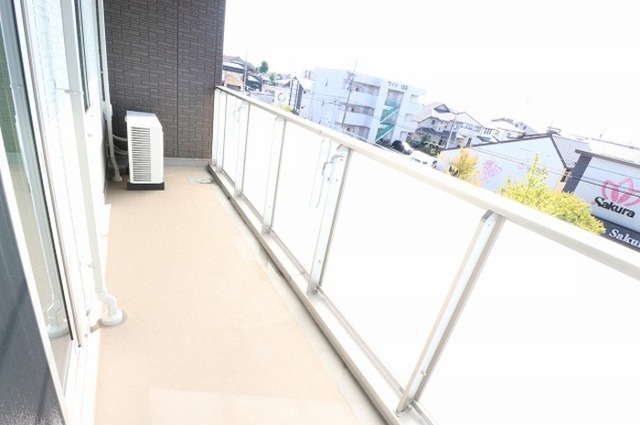 バルコニー　バルコニー　３０１