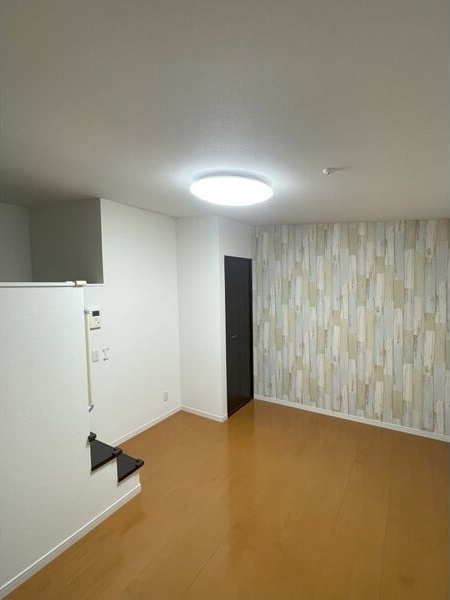 居室・リビング　初期費用分割可★ご希望の場所まで無料送迎サービス付♪