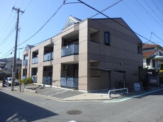 エントランス　外観写真（昼）