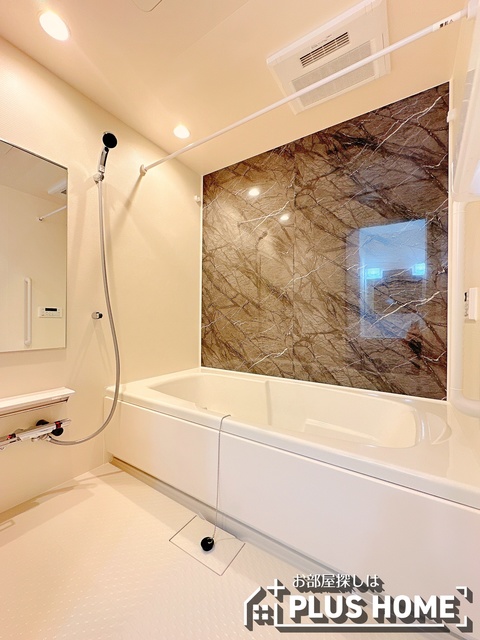 バス・シャワールーム　類似写真