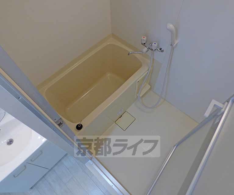 バス・シャワールーム　浴槽です。