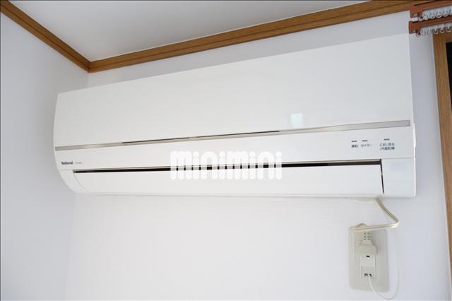 その他設備　リビングはエアコン設備です。