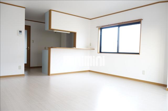 居室・リビング　広々１６帖のリビングです。