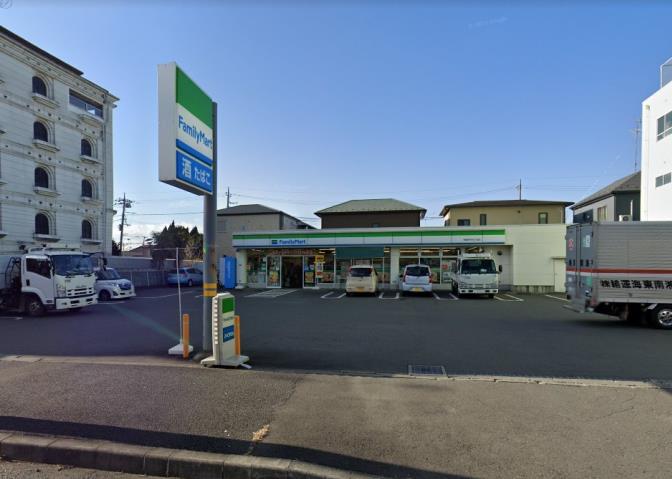 コンビニ　ファミリーマート相模原中央五丁目店（コンビニ）まで678m