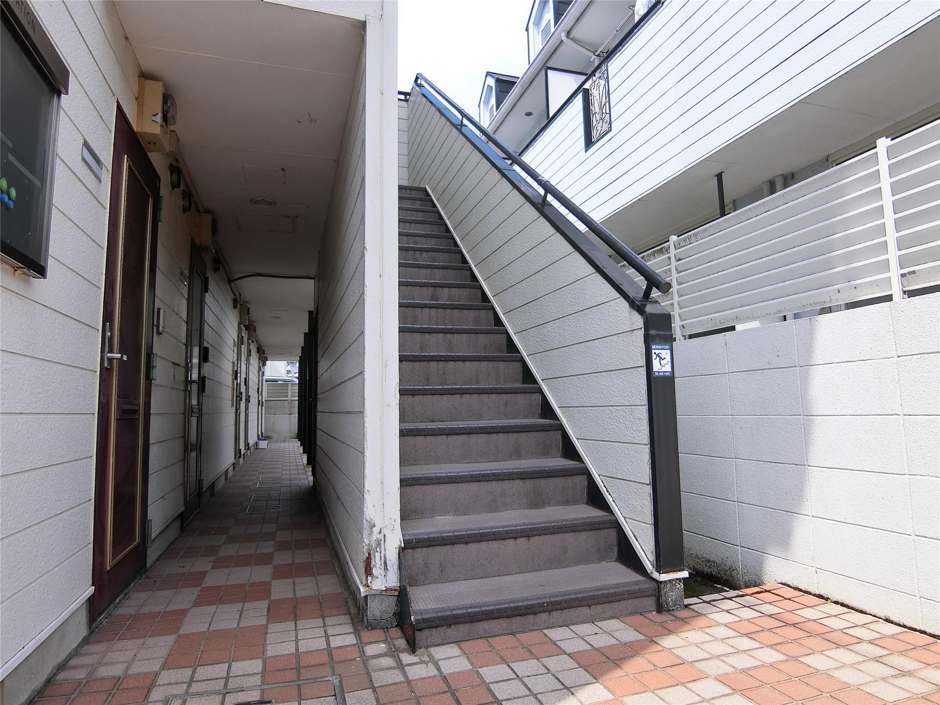 エントランス　建物入り口部分です♪
