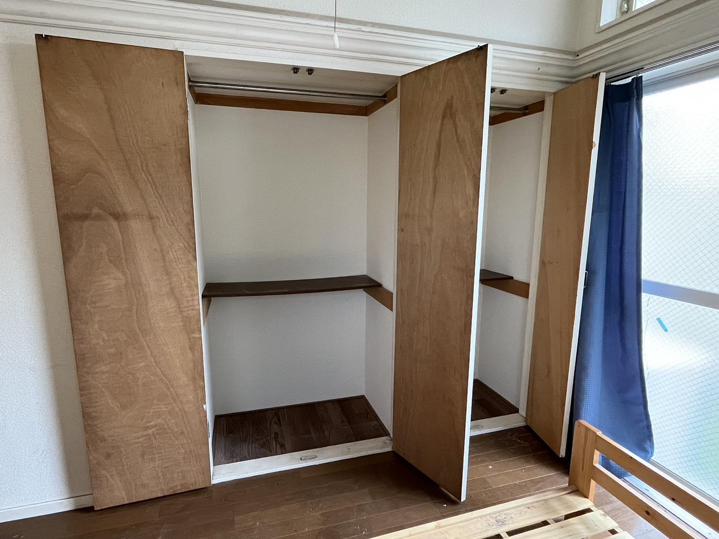 収納　お洋服も掛けて収納できます♪