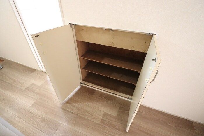 玄関　ゆったりとした玄関です