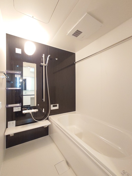 バス・シャワールーム　追い焚き機能付き