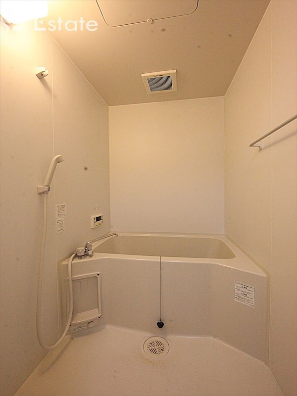 バス・シャワールーム　バスルーム