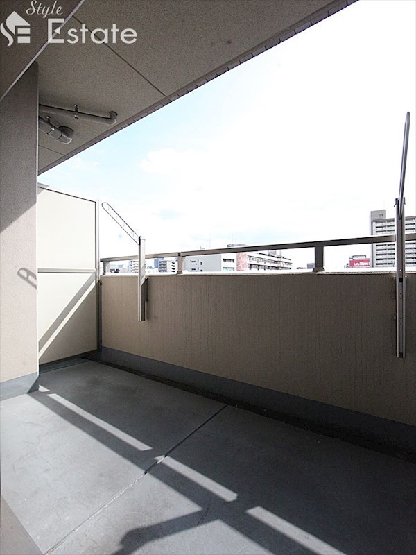 バルコニー　バルコニー