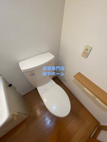 トイレ　落ち着いたトイレです