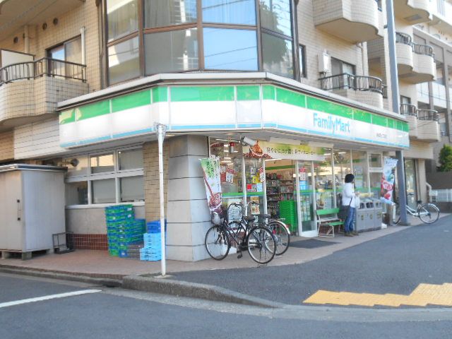 コンビニ　ファミリーマート東葛西七丁目店（コンビニ）まで224m