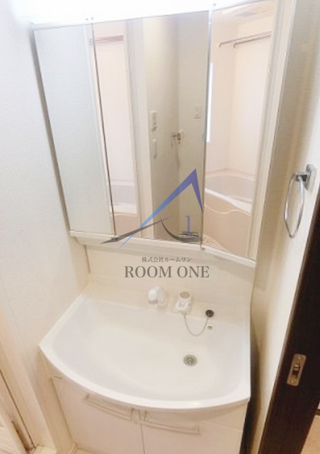 洗面設備　洗面台です。