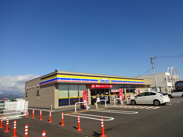コンビニ　ミニストップ養老船附店（コンビニ）まで670m