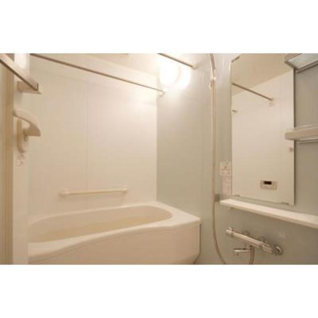 バス・シャワールーム　※写真は同タイプ住戸です。