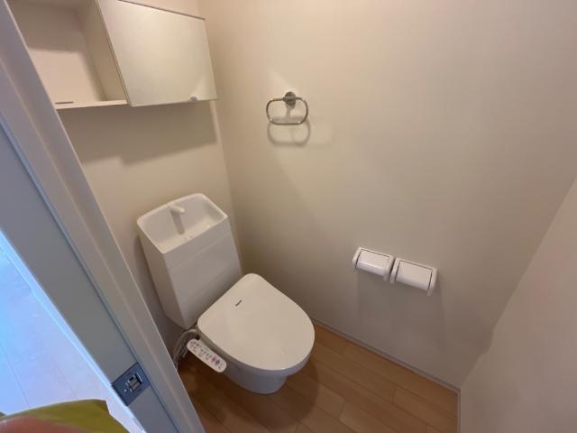 トイレ　トイレ