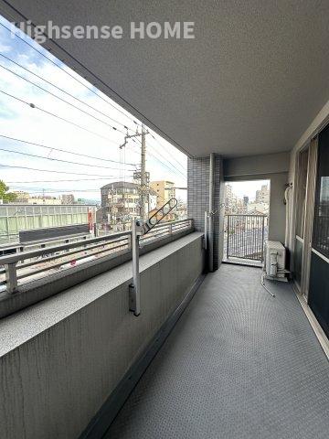 バルコニー　バルコニー付きです