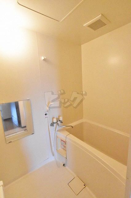 バス・シャワールーム　きれいなお風呂で快適バスタイム♪