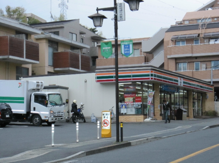 コンビニ　セブンイレブン 川崎東長澤店（コンビニ）まで966m