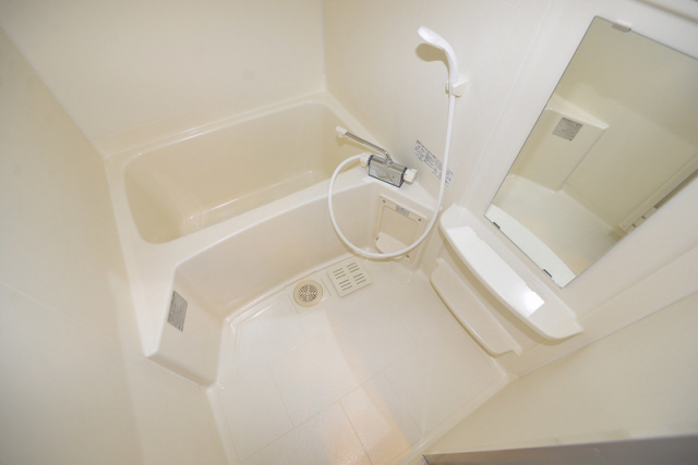 バス・シャワールーム　きれいなお風呂です