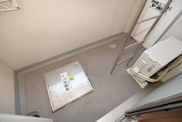 バルコニー　外からの目が気にならないバルコニーで洗濯物が干せます