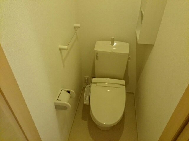トイレ　落ち着いたトイレです