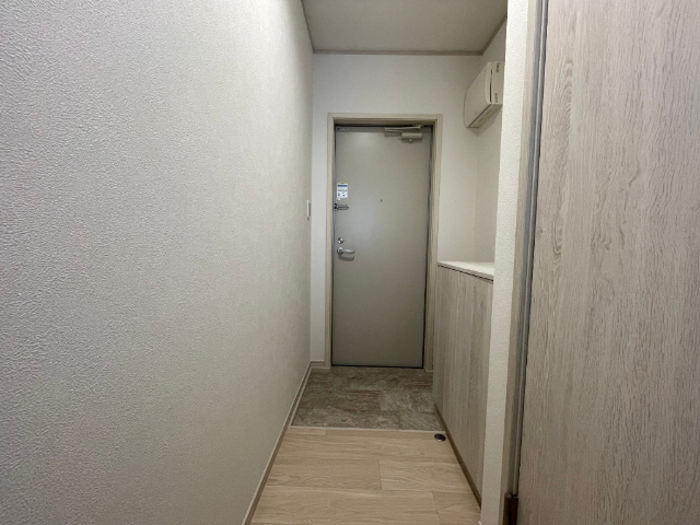 玄関　同間取の部屋参照