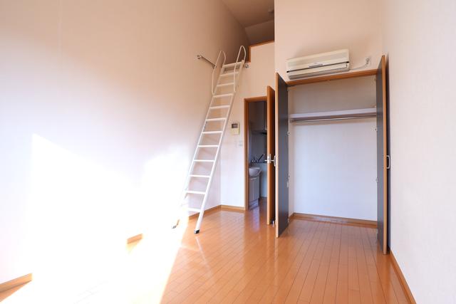 居室・リビング　居室