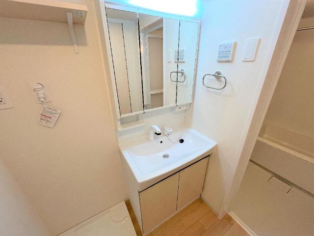 洗面設備　洗髪洗面化粧台（イメージ）