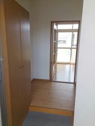 玄関　明るい玄関です