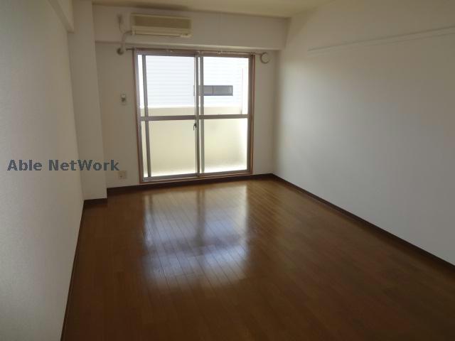 居室・リビング　同型モデル