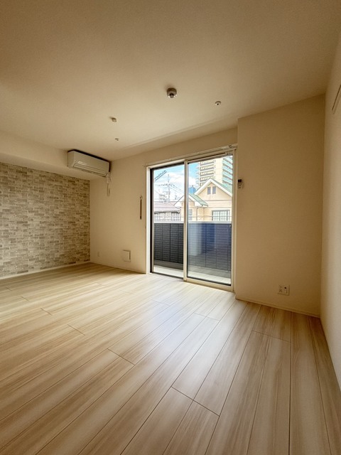 居室・リビング　別部屋参考写真です