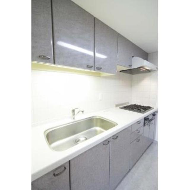 キッチン　※写真は同タイプ住戸です。