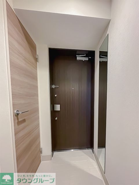 玄関　※写真は同タイプ住戸です。