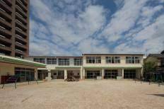 幼稚園・保育園　谷の百合幼稚園（幼稚園・保育園）まで335m