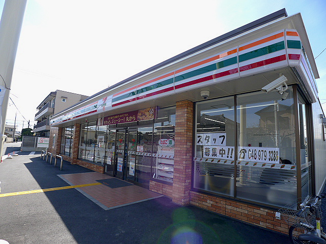コンビニ　セブンイレブン 北越谷3丁目店（コンビニ）まで390m