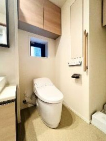 トイレ　ゆったりとした空間のトイレです