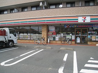 コンビニ　セブンイレブン 浜松名塚町店（コンビニ）まで101m