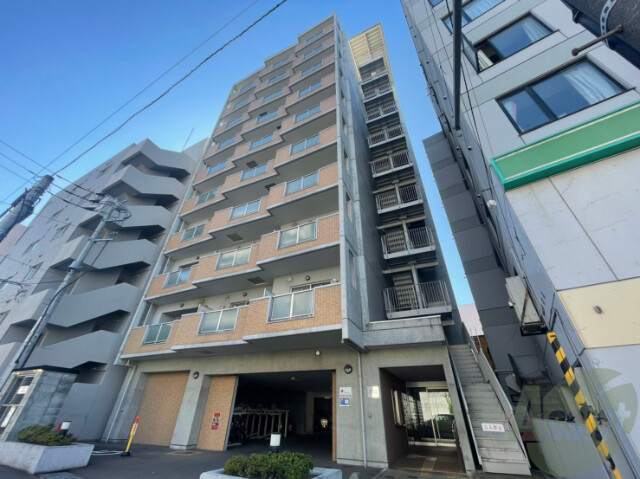 建物外観　札幌市中央区北１条西「レフィーナ円山」