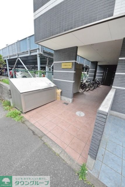 エントランス　お問合せはタウンハウジングまで！※現地待合わせ相談可能