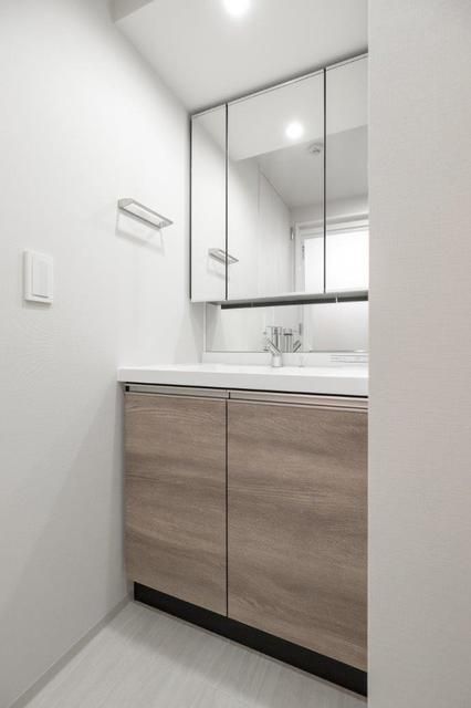 洗面設備　※別部屋写真参照