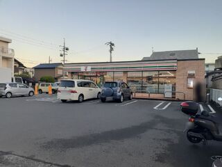 コンビニ　セブンイレブン静岡沓谷６丁目店（コンビニ）まで300m