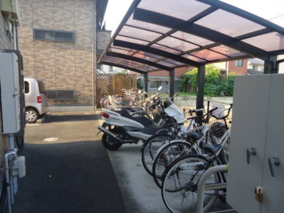 駐車場　駐輪場