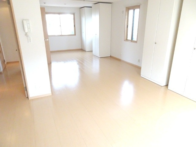 居室・リビング　広々と使えます♪