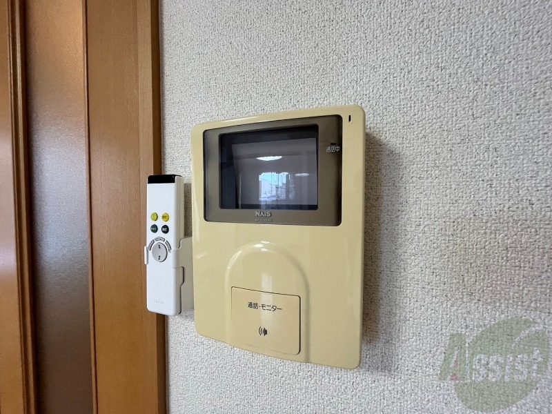 セキュリティ　ＴＶモニター付インターホンです。来客者の顔が見えるので安心！